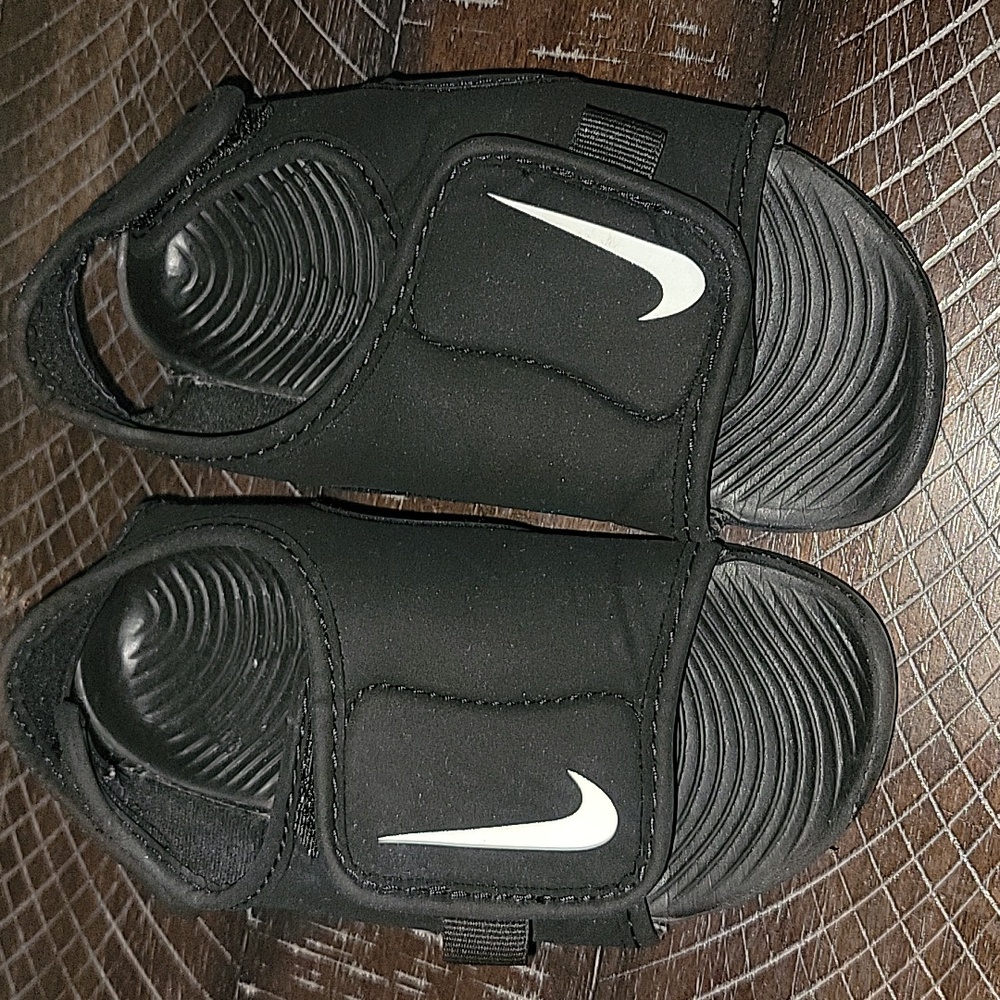 Nike toodler